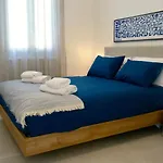 A Sud Della Valle Apartment *