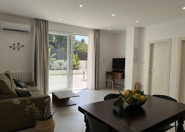 A Sud Della Valle * Агридженто